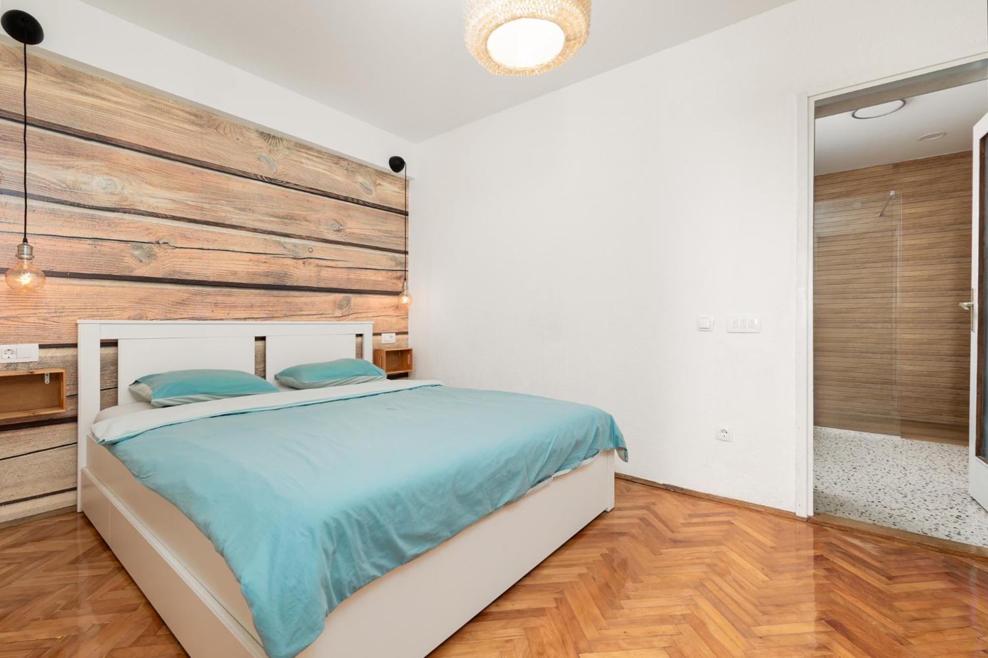 Apartment Iskra By El-Pi Tours Njivice Esterno foto